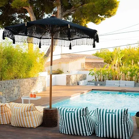Villa Design Villa, Private Pool, Sea Views, Bbq *