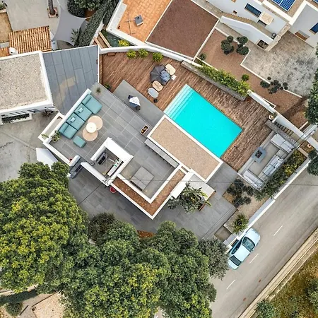 Villa Design Villa, Private Pool, Sea Views, Bbq