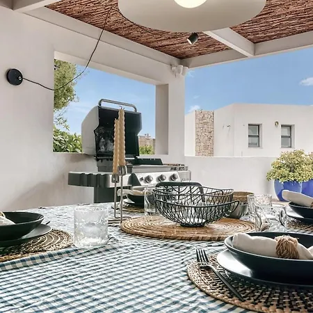 Design Villa, Private Pool, Sea Views, Bbq